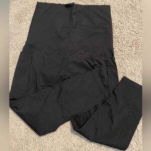 Women’s Black Crop Maternity Leggings